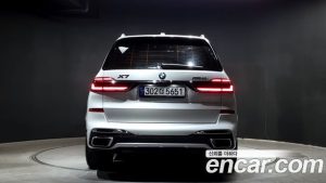 BMW X7 xDrive 40i M Sport 6-seater 2024 года из Южной Кореи