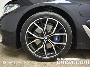 BMW 5-Series 530e M Sport 2021 года из Южной Кореи