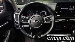Kia Seltos Бензин 1.6 Turbo 2WD 2020 года из Южной Кореи