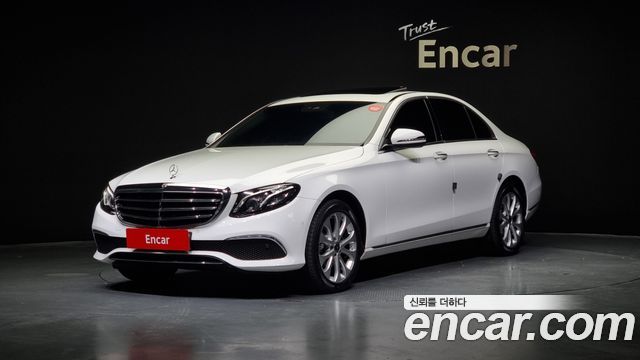 Mercedes-Benz E-Class E220d Exclusive 2019 года из Кореи