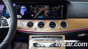 Mercedes-Benz E-Class E250 Exclusive 2021 года из Южной Кореи