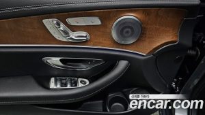 Mercedes-Benz E-Class E250 Exclusive 2021 года из Южной Кореи