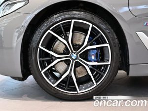 BMW 5-Series 530e M Sport 2021 года из Южной Кореи