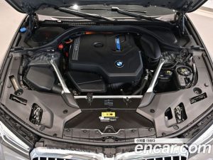 BMW 5-Series 530e M Sport 2021 года из Южной Кореи
