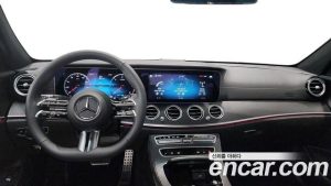 Mercedes-Benz E-Class E220d 4MATIC AMG Line 2023 года из Южной Кореи