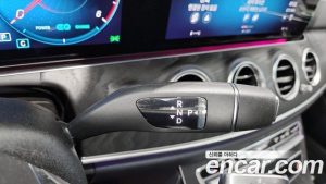 Mercedes-Benz E-Class E220d 4MATIC AMG Line 2023 года из Южной Кореи