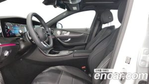Mercedes-Benz E-Class E220d 4MATIC AMG Line 2023 года из Южной Кореи