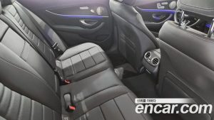 Mercedes-Benz E-Class E220d 4MATIC AMG Line 2023 года из Южной Кореи