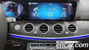 Mercedes-Benz E-Class E220d 4MATIC AMG Line 2023 года из Южной Кореи