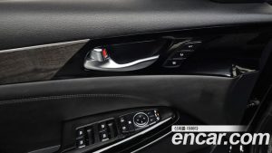 Kia K7 Noblesse 2021 года из Южной Кореи