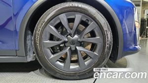 Tesla Model X AWD 2023 года из Южной Кореи