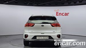 Kia Niro 1.6 HEV 2020 года из Южной Кореи