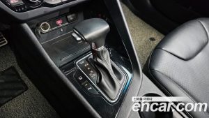 Kia Niro 1.6 HEV 2020 года из Южной Кореи