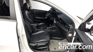 Kia Niro 1.6 HEV 2020 года из Южной Кореи