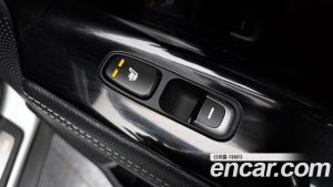 Kia Niro 1.6 HEV 2020 года из Южной Кореи
