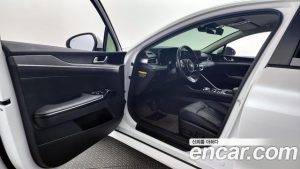 Kia K5 2.0 2020 года из Южной Кореи