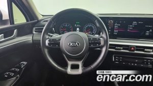 Kia K5 2.0 2020 года из Южной Кореи