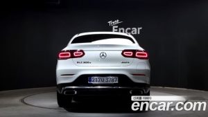 Mercedes-Benz GLC-Class GLC300e 4MATIC Coupe 2021 года из Южной Кореи