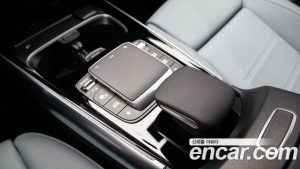 Mercedes-Benz GLA-Class GLA250 4MATIC 2023 года из Южной Кореи