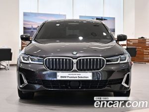 BMW 5-Series 530e Luxury 2021 года из Южной Кореи