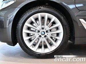 BMW 5-Series 530e Luxury 2021 года из Южной Кореи