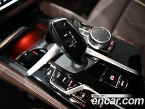 BMW 5-Series 530e Luxury 2021 года из Южной Кореи