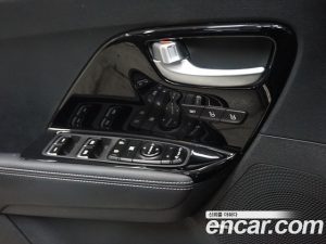 Kia Niro 1.6 HEV 2020 года из Южной Кореи