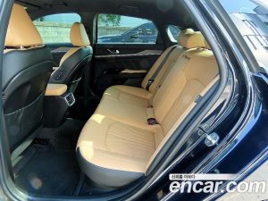 Kia K5 Signature 2020 года из Южной Кореи