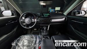 Kia Seltos Дизель 1.6 4WD 2020 года из Южной Кореи