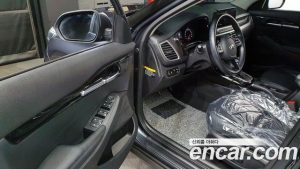 Kia Seltos Дизель 1.6 4WD 2020 года из Южной Кореи