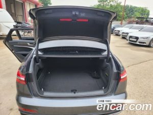 Audi A6 40 TDI 4WD Premium 2020 года из Южной Кореи