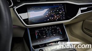 Audi A7 55 TFSI 4WD Premium 2021 года из Южной Кореи
