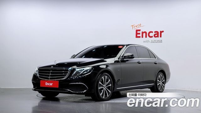 Mercedes-Benz E-Class E300e Exclusive 2019 года из Кореи