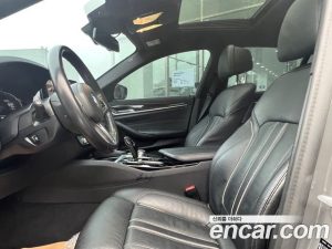 BMW 5-Series 520i M Sport 2021 года из Южной Кореи