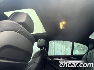 BMW 5-Series 520i M Sport 2021 года из Южной Кореи