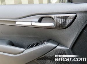 Kia Seltos Бензин 2.0 2WD 2024 года из Южной Кореи