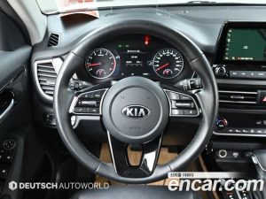 Kia Seltos Бензин 1.6 Turbo 2WD 2020 года из Южной Кореи