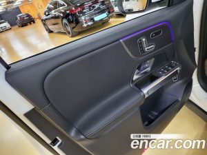 Mercedes-Benz EQB EQB300 4MATIC 2023 года из Южной Кореи