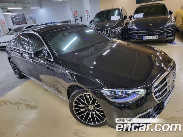 Mercedes-Benz S-Class S580L 4MATIC 2023 года из Кореи