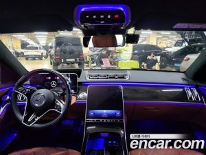Mercedes-Benz S-Class S580L 4MATIC 2023 года из Южной Кореи