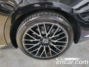 Mercedes-Benz S-Class S580L 4MATIC 2023 года из Южной Кореи