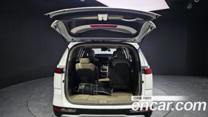 Kia Carnival 9-Seater Prestige 2022 года из Южной Кореи