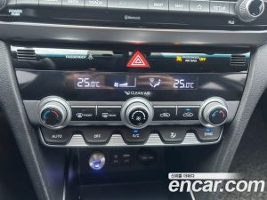 Hyundai AVANTE 1.6 2020 года из Южной Кореи