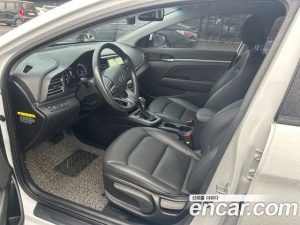 Hyundai AVANTE 1.6 2020 года из Южной Кореи