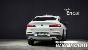 BMW X4 xDrive20i xLine 2021 года из Южной Кореи