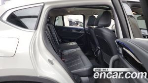 BMW X4 xDrive20i xLine 2021 года из Южной Кореи