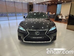 Lexus LS 3.5 SUPREME AWD 2023 года из Южной Кореи