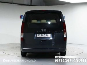 Hyundai Staria Tourer 11-Seater 2022 года из Южной Кореи