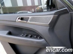 Ssangyong Rexton Дизель 2.2 4WD 2024 года из Южной Кореи