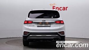 Hyundai Santafe Дизель 2.0 2WD 2020 года из Южной Кореи
